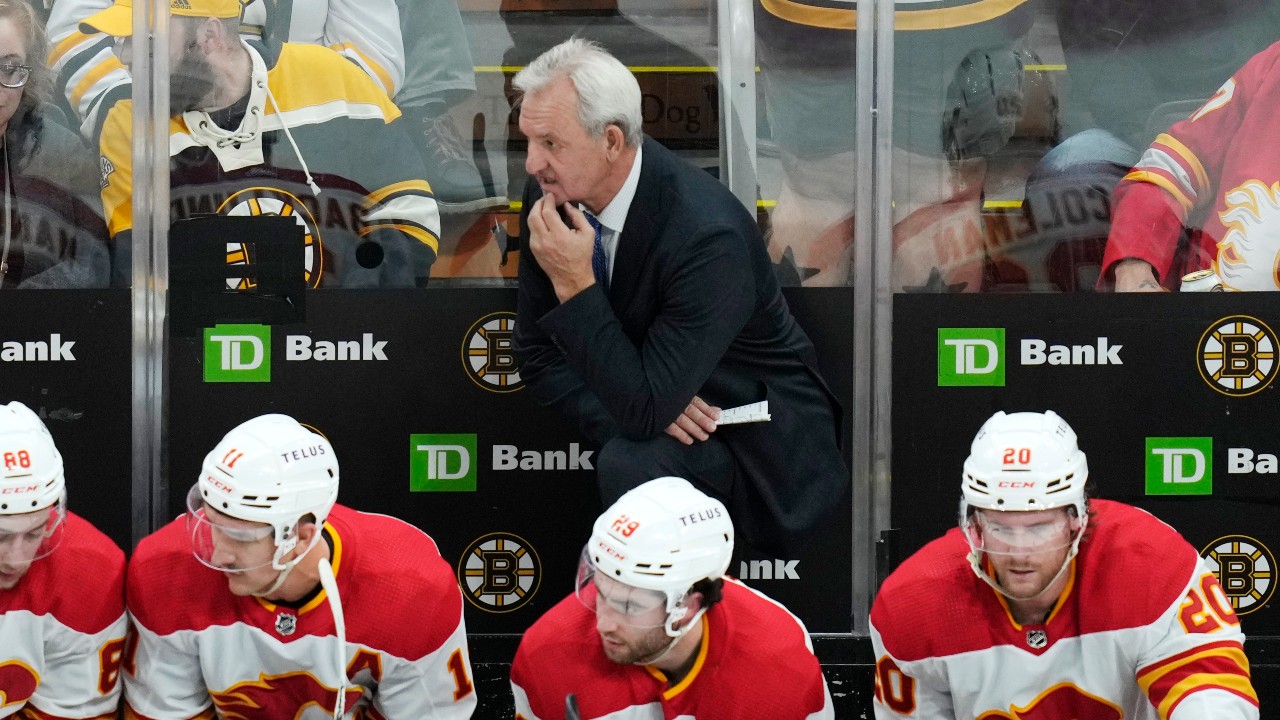 McAvoy marque au début de la saison, tandis que les Bruins perdent contre les Flames pour la septième fois consécutive