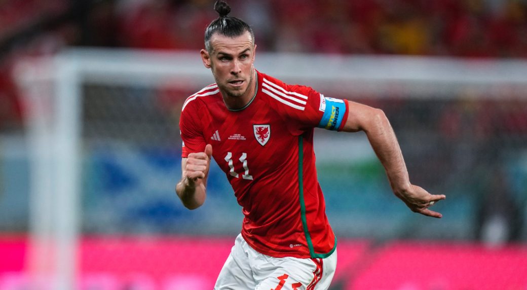 Bale makes early exit for Wales against England at World Cup - Sportsnet.ca