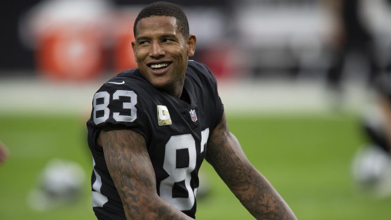 Las Vegas Raiders tight end Darren Waller before a game against the Cincinnati Bengals on Nov. 21, 2021, in Las Vegas, Nev. (AP)