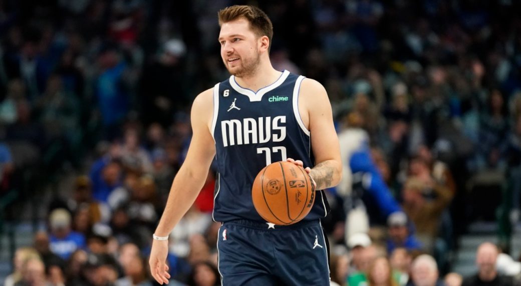 Watch: Mavericks' Luka Doncic dunks between two Nuggets defenders 