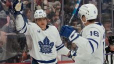 Marner extends point streak to 17 games, Leafs top Red Wings