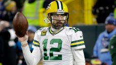 Rodgers, Packers can’t rally again as playoff hopes fade with loss to Titans