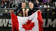 Christine Sinclair re-signs with Portland Thorns, takes playful jab at Seattle