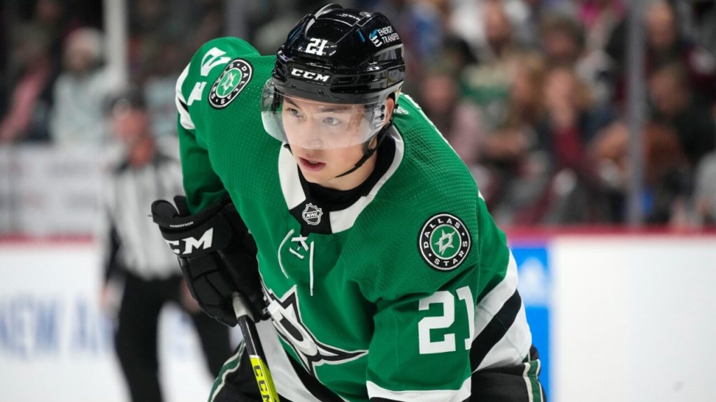 How is Stars’ Robertson leading the league in scoring? | Kyper and Bourne
