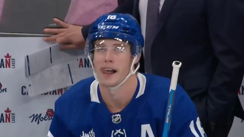 Maple Leafs' Marner extends point streak to 19 games, breaks