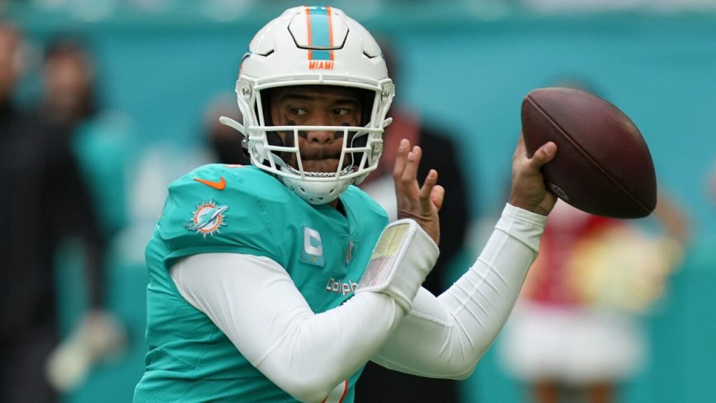 Dolphins' Tua Tagovailoa gets ovation in Week 7 return vs. Steelers