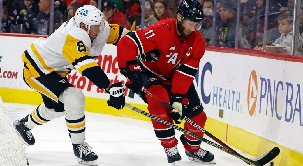 Staal's goal caps Hurricanes' comeback win vs. Penguins