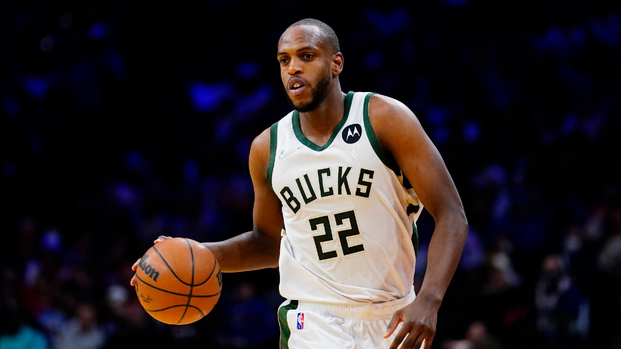 Bucks All-Star Khris Middleton declines $40M option, will become free agent