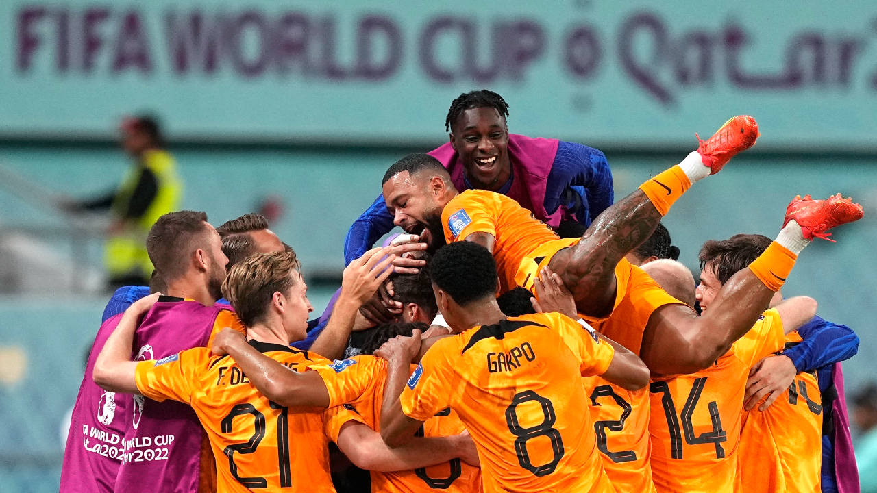 Netherlands advance to World Cup quarterfinals after win over United States