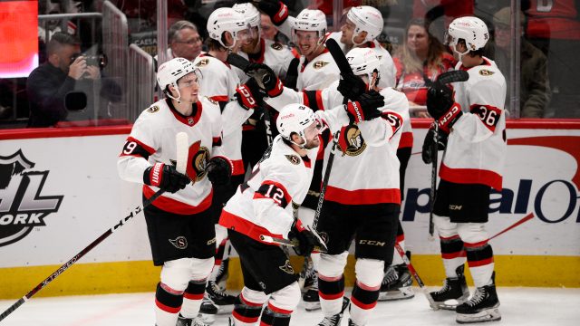 Lucchini scores 1st, Senators end Sabres' 6-game win streak