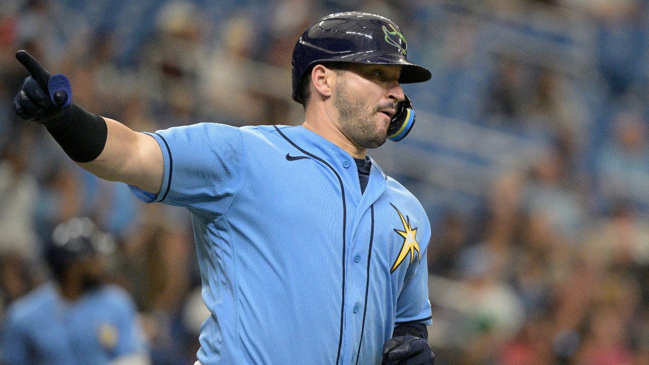 Cleveland Guardians sign catcher Mike Zunino to 1-year deal