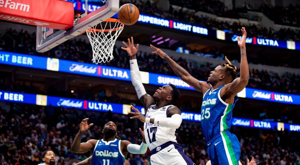 Doncic scores 32 as Mavericks ride record third quarter to win over Lakers Doncic scores 32 as Mavericks ride record third quarter to win over Lakers