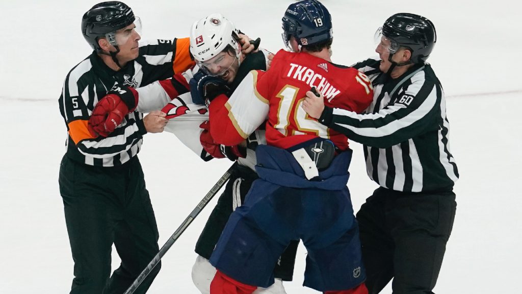 Connor McDavid, Oilers' dominance draws sour take from Flames' Matthew  Tkachuk