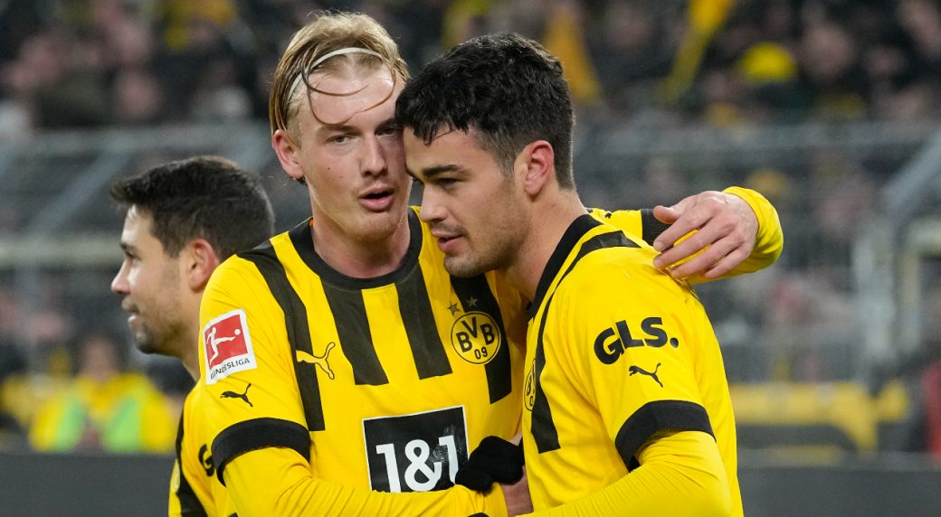 Reyna again rescues Dortmund with late winner against Mainz