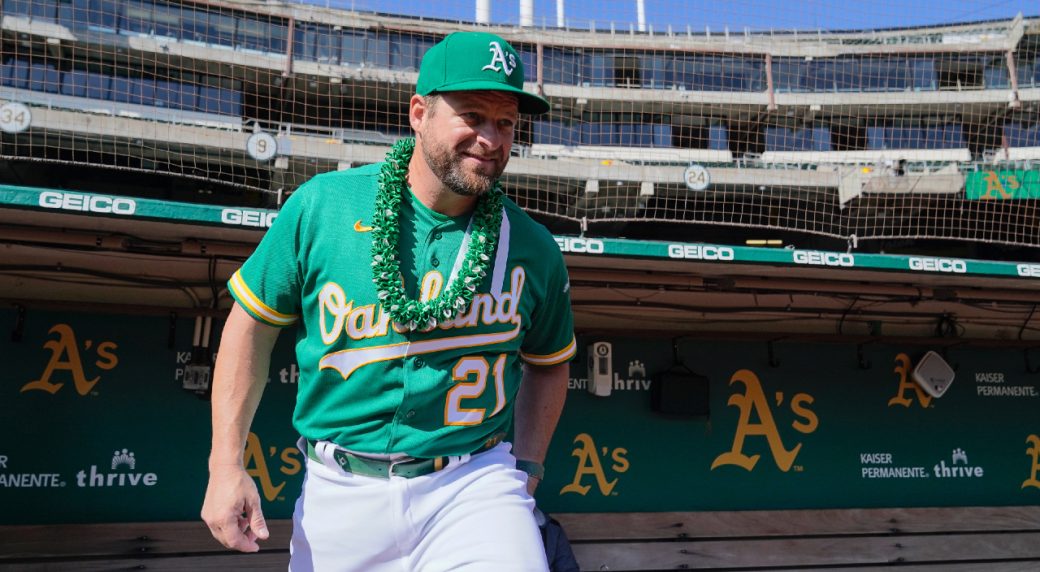 Ex-catcher Stephen Vogt joins Mariners as new bullpen coach