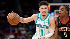 Hornets’ LaMelo Ball fractures right ankle in win over Pistons