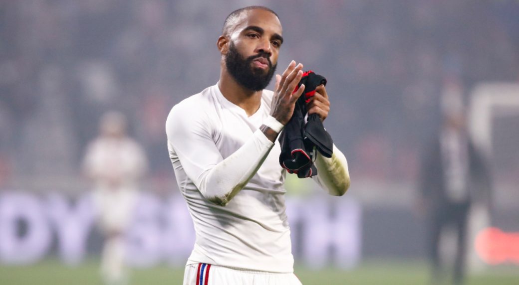 France roundup: Lacazette hat trick puts Lyon through to Cup’s round of 16
