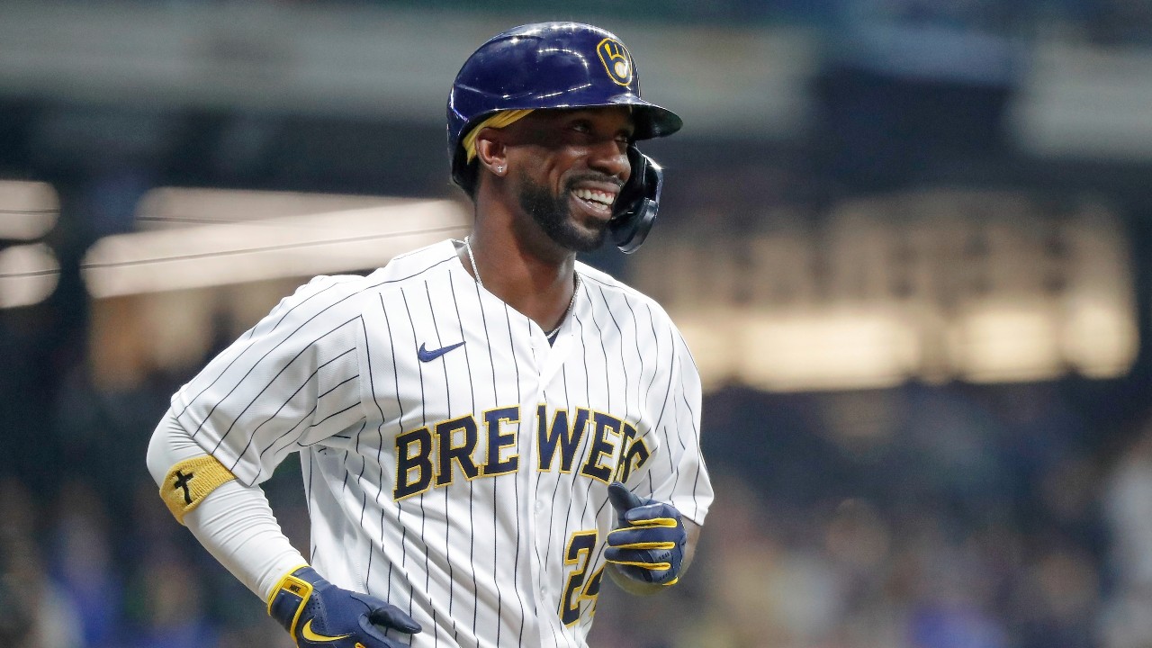 AP source: OF Andrew McCutchen returning to Pirates on one-year deal