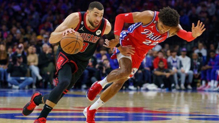 Chicago Bulls' Zach LaVine, left, drives to the basket against Philadelphia 76ers' Matisse Thybulle during the second half of an NBA basketball game Friday, Jan. 6, 2023, in Philadelphia. The Bulls won 126-112. (Chris Szagola/AP)