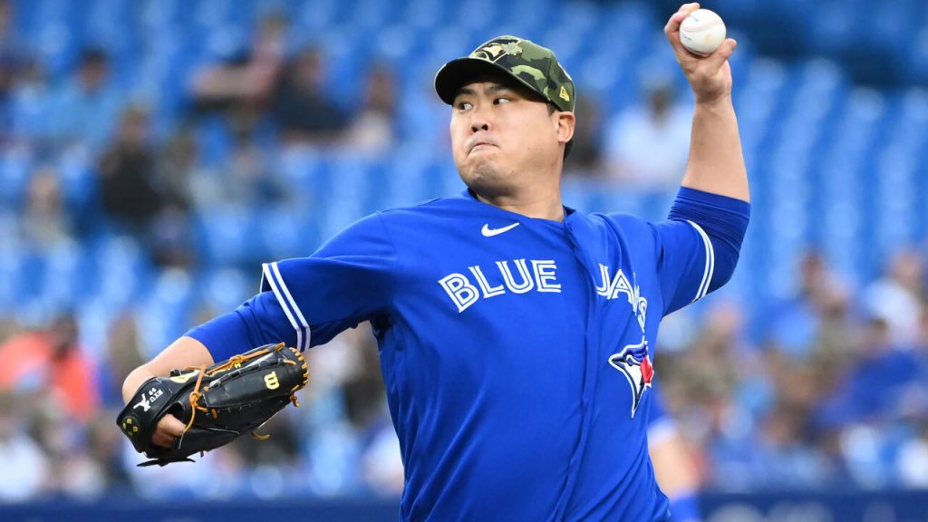 Hyun-jin Ryu: Dodgers ace uses bizarre training routine - Sports