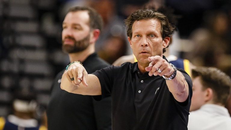 Former Utah Jazz head coach Quinn Snyder gives instructions to his team during the first half of an NBA basketball game, March 12, 2022, in Salt Lake City. (Adam Fondren/AP)