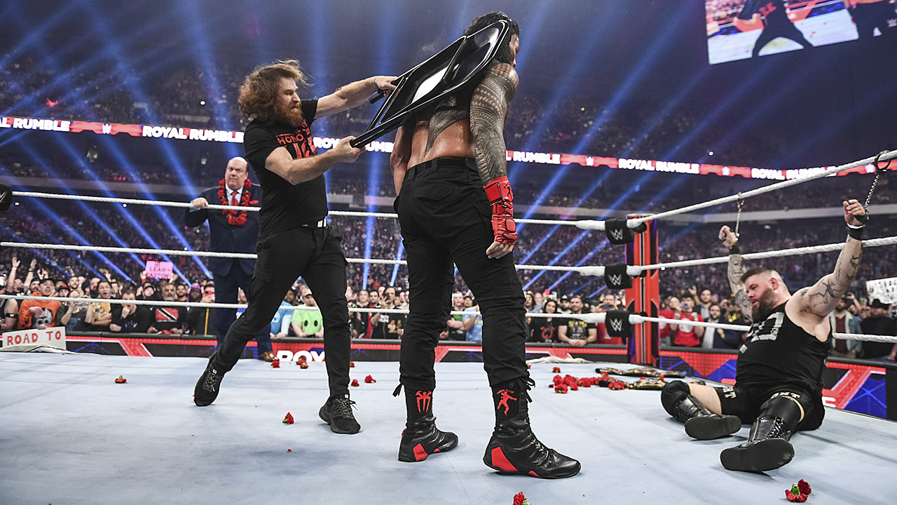 Sami-Zayn-Roman-Reigns.jpg