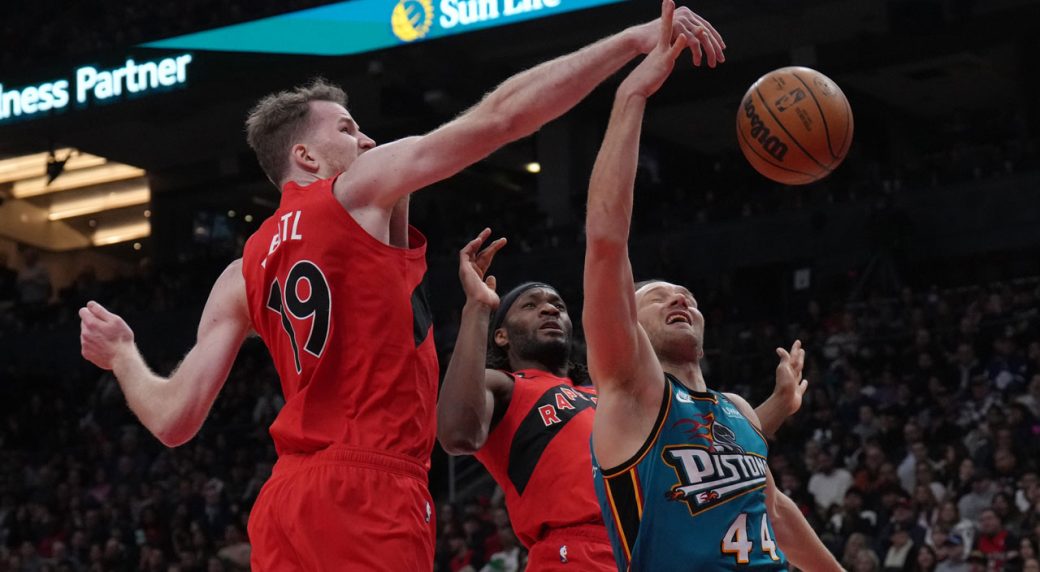 Siakam scores 32, leads Raptors to win over Pistons