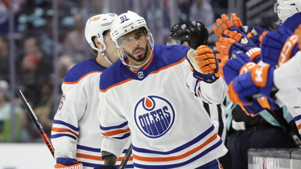 NHL playoff parlay picks April 25: Bet on Oilers and Evan Bouchard