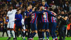 Stoppage time goal leads Barcelona to dramatic win over Real Madrid in El Clasico