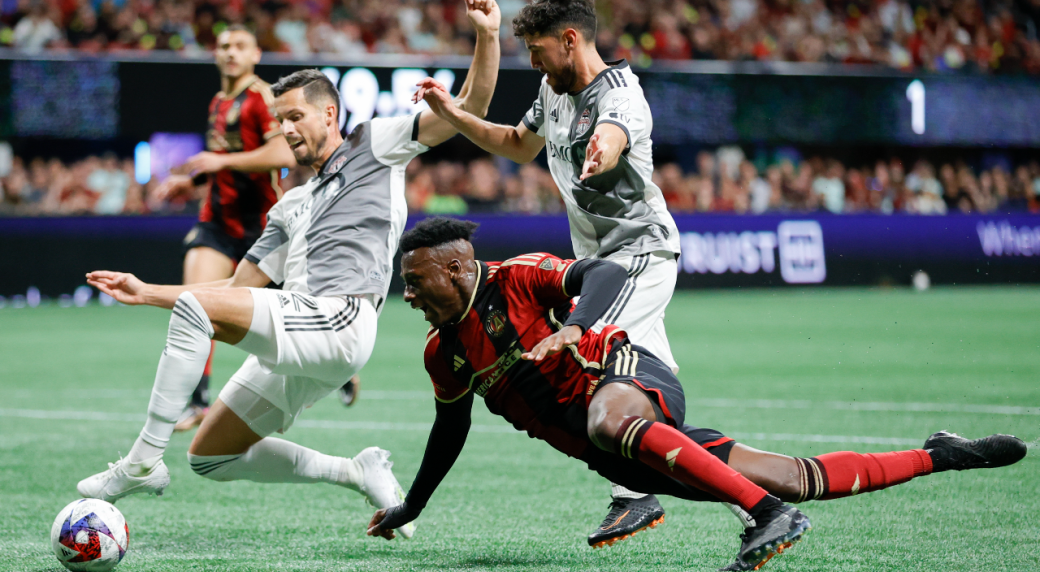 On back of Johnson’s 10 saves, Toronto FC earns tie with Atlanta