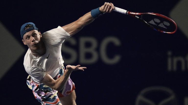 Denis Shapovalov, of Canada, serves to Taylor Fritz, of the United States, during a Mexican Open tennis tournament match in Acapulco, Mexico, Wednesday, March 1, 2023. (Eduardo Verdugo/AP)