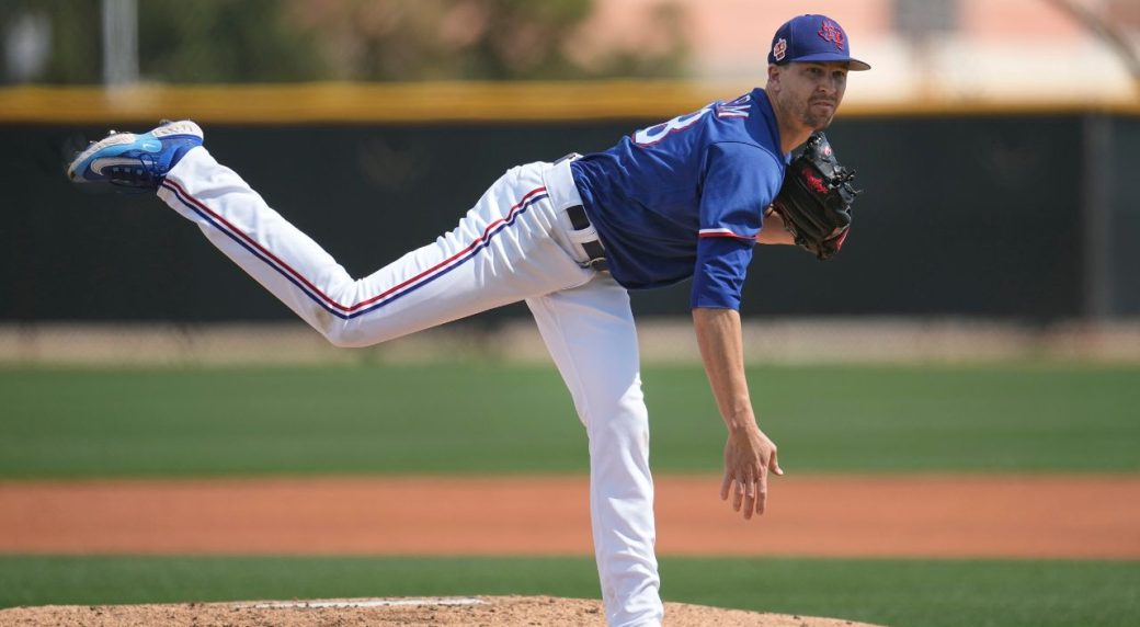 Spring Training Roundup: Rangers' deGrom takes the mound against minor  leaguers