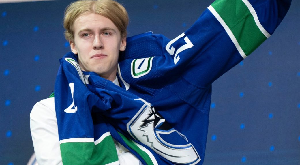 Vancouver Canucks send five players back to junior teams