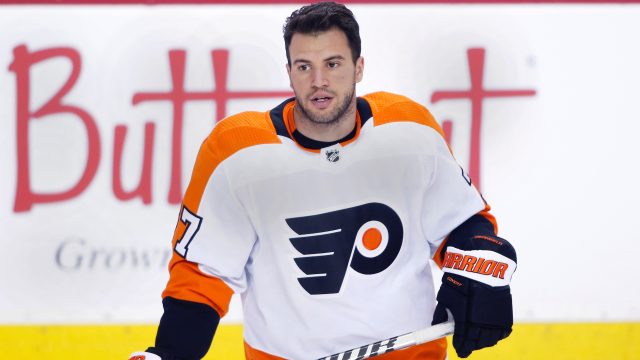 Flyers' DeAngelo suspended 2 games for spearing Perry
