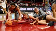 Women’s March Madness Roundup: South Carolina rolls in tournament opener