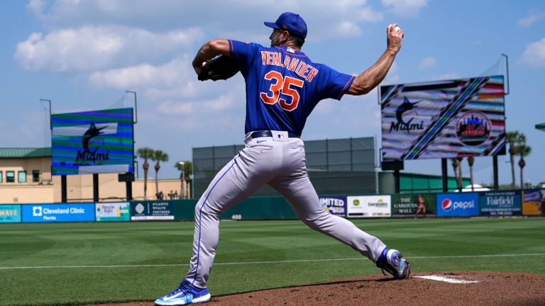 New York Mets starting pitcher Justin Verlander (35) warms up before a spring training baseball game against the Miami Marlins, Saturday, March 4, 2023, in Jupiter, Fla. (Lynne Sladky/AP)