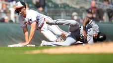 White Sox shortstop Anderson out two to four weeks with knee sprain