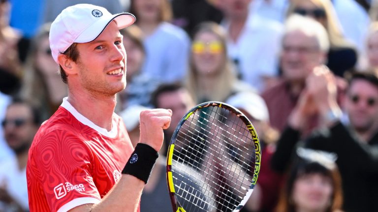 Botic van de Zandschulp of the Netherlands celebrates after defeating Taylor Fritz of the US in the ATP men's semifinal singles match in Munich, Germany, Saturday April 22, 2023. (Sven Hoppe/dpa via AP)