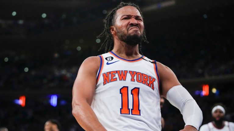 New York Knicks' Jalen Brunson celebrates after scoring against the Cleveland Cavaliers during the second half of Game 3 in an NBA basketball first-round playoff series Friday, April 21, 2023, in New York. The Knicks won 99-79. (Frank Franklin II/AP Photo)