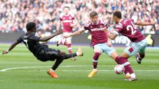 EPL Roundup: Arsenal held by West Ham; United down Forest