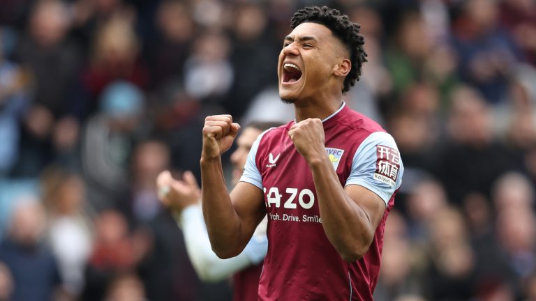 Ollie Watkins of Aston Villa celebrates the 3-0 victory during the Premier League match between Aston Villa and Newcastle United at Villa Park on April 15, 2023 in Birmingham, United Kingdom. ( Matthew Ashton AMA/Getty Images)