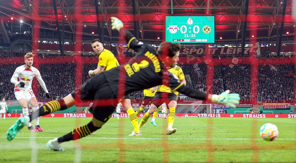 Bundesliga Roundup: Leipzig knocks Dortmund out of German Cup