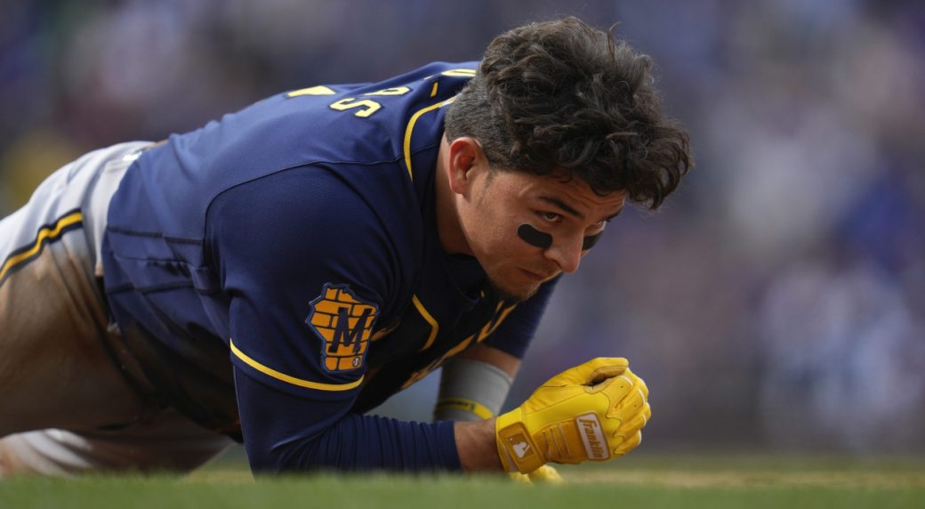 Brewers’ Luis Urías out 6 to 8 weeks with hamstring strain