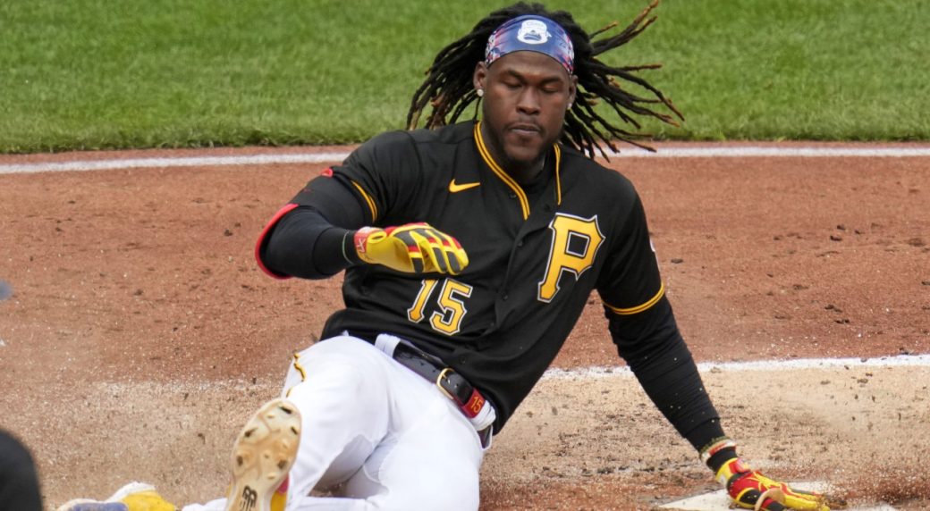 Pirates SS Oneil Cruz suffers fractured ankle in home-plate collision