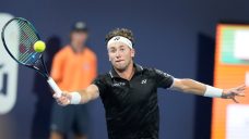 Ruud beats Kecmanovic in Estoril for 10th ATP title