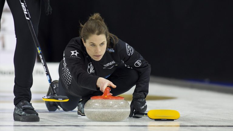Anna Hasselborg in action during the fourth round-robin draw of the Princess Auto Players' Championship on Wednesday, April 12, 2023, in Toronto. (Anil Mungal/GSOC)