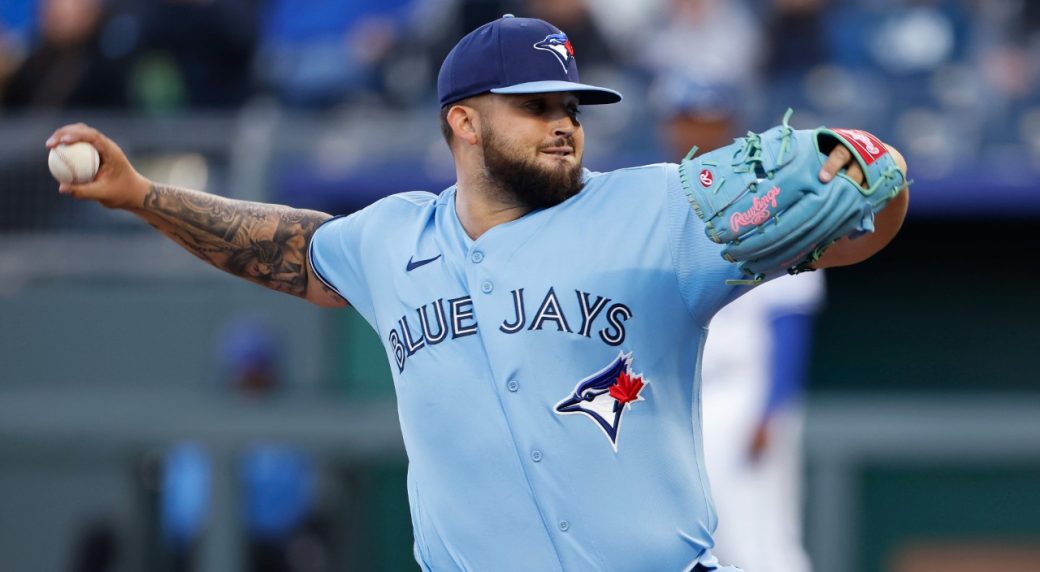 In matchup of aces, Blue Jays’ Manoah out-pitches Greinke by just enough