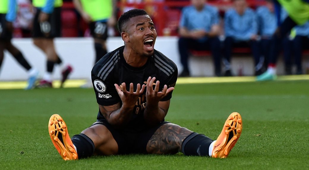 Manchester City clinches third straight Premier League title after Arsenal loses