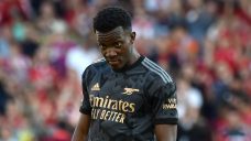 Arsenal stumbles in EPL title race to add to list of late-season collapses