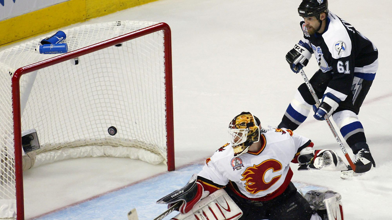 Hockey goalies were crazy back then - Underdog Sports